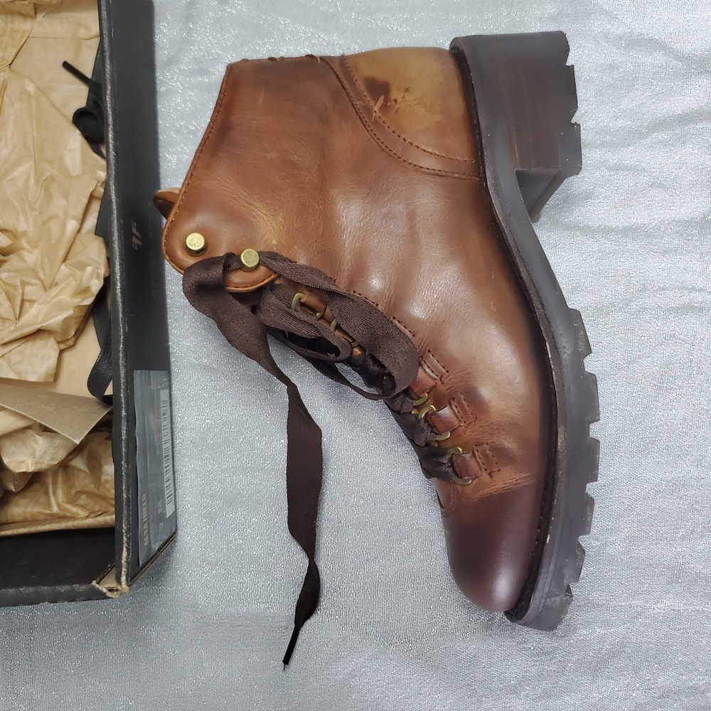 FRYE Alta Hiker Boot Cognac Leather Lace Up Chunky Heel Ankle W7
Utility NIB NEW - Picture 7 of 12